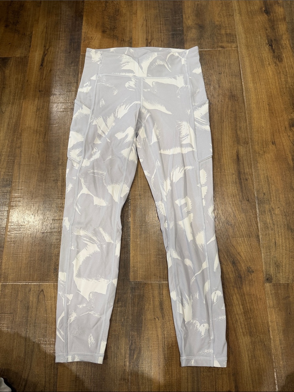 lululemon athletica Light Gray & White Abstract Print High-Rise Leggings